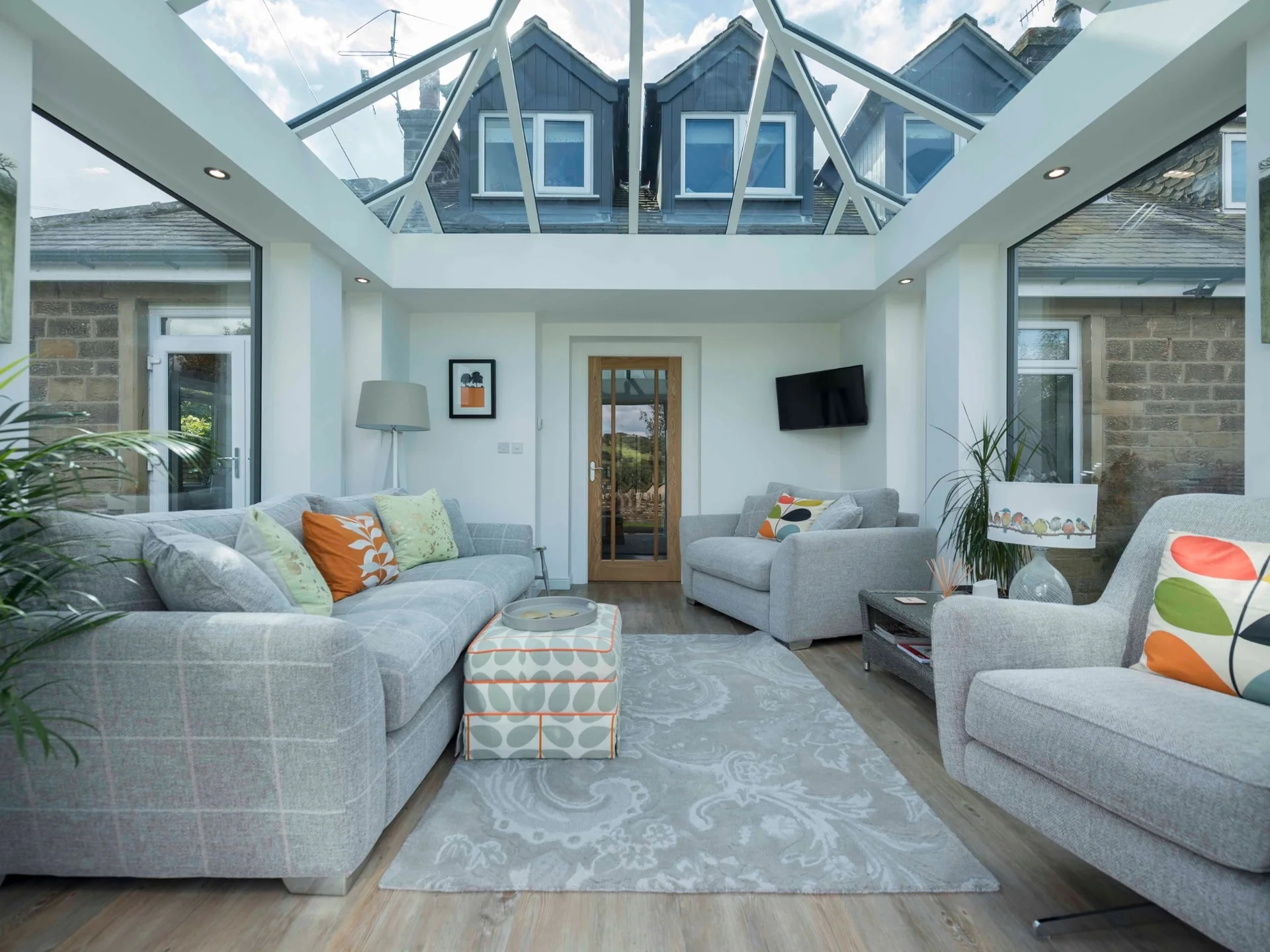 Large lounge room UK house extension