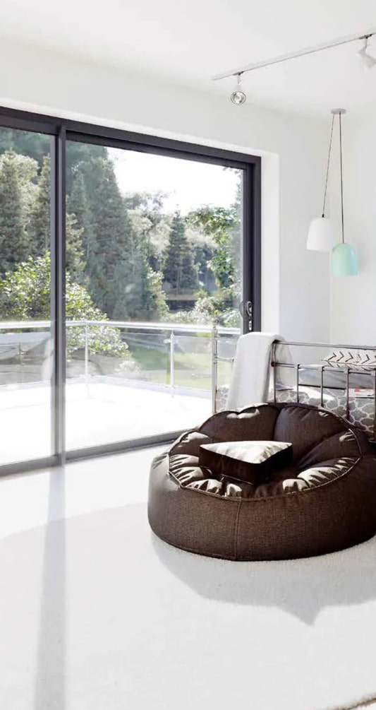 Aluminium doors with maximum strength and security - Secondary image